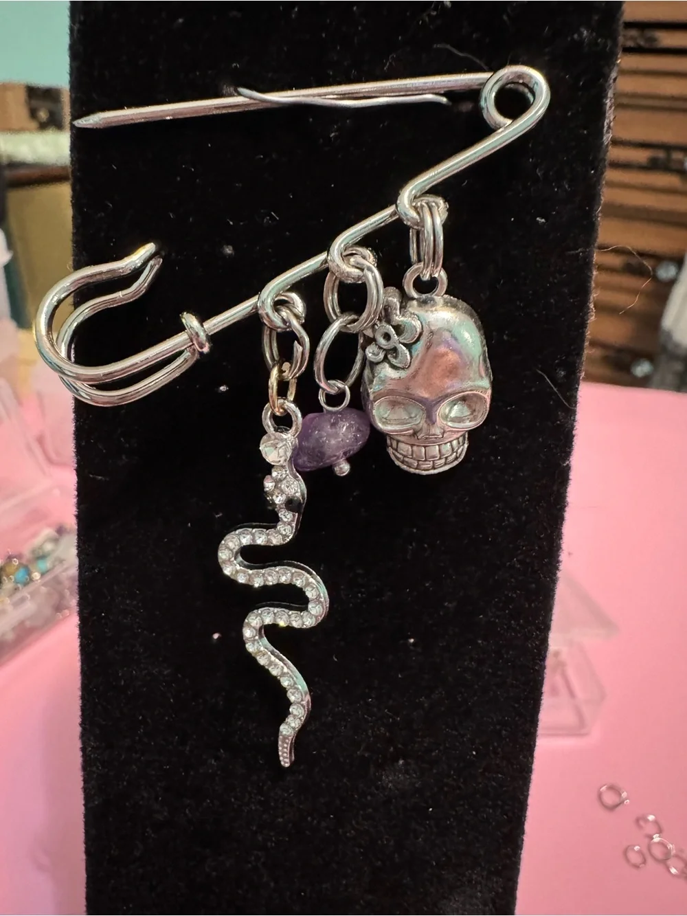 BLING! 👻 Silver-toned Safety Pin Brooch w/ Sparkly Snake, Skull & Amethyst Stone
